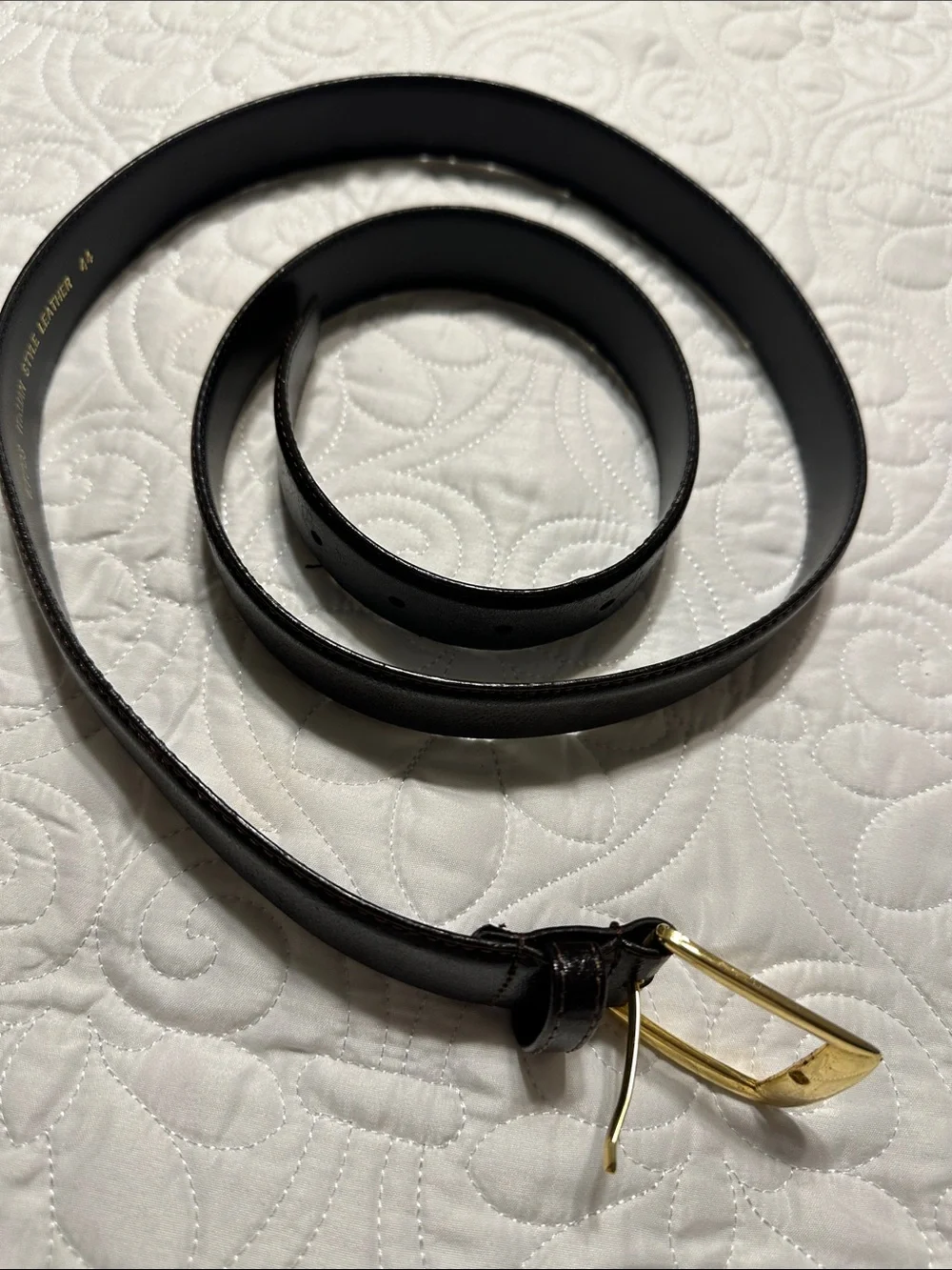 Classic Brown Leather Men's Belt with Gold Buckle